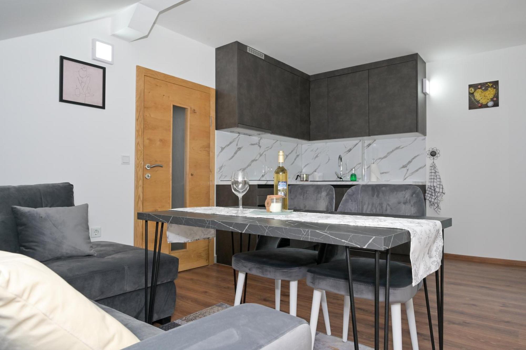 Apartment Anita Jajce