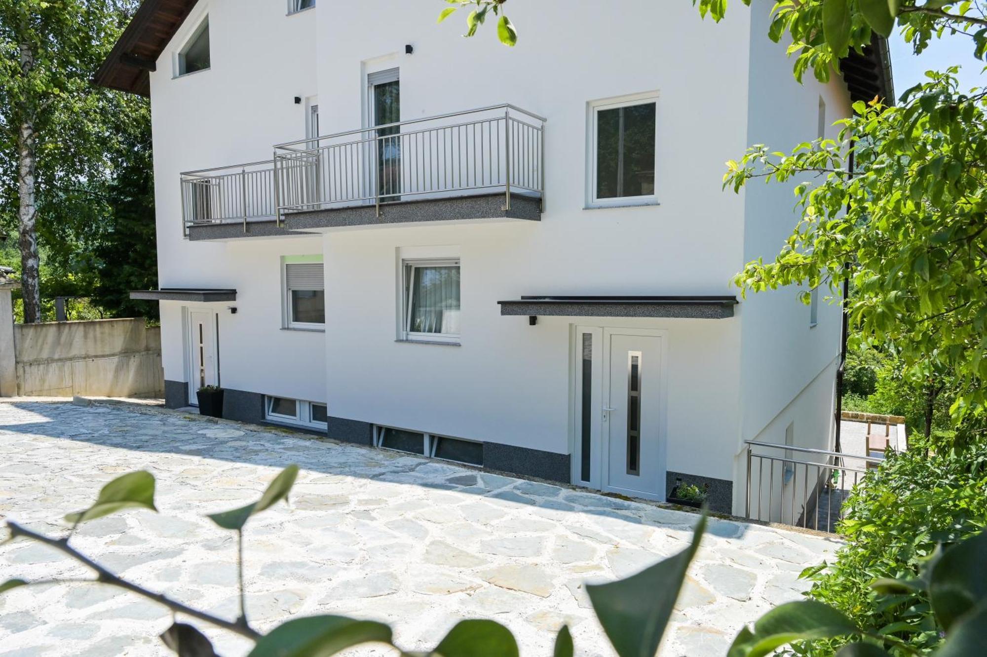 Anita Apartment